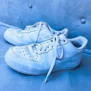 WOMENS 8.5 AirForce 1’s